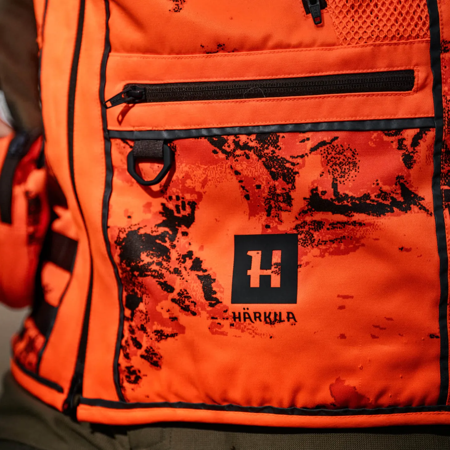 Härkila Weste Wildboar Pro Blaze Camo (AXIS MSP Orange)